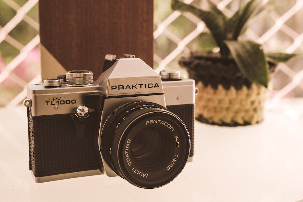Experimenting with Film Photography: Rediscovering Analog Magic
