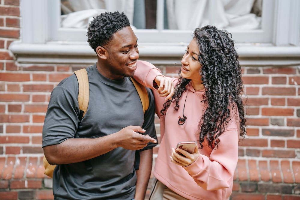 Building Healthy Relationships: Cultivating Connection and Support
